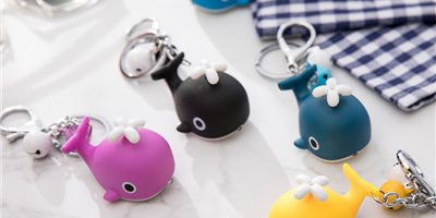 Creative hot selling little whale led luminous gift keychain (3)